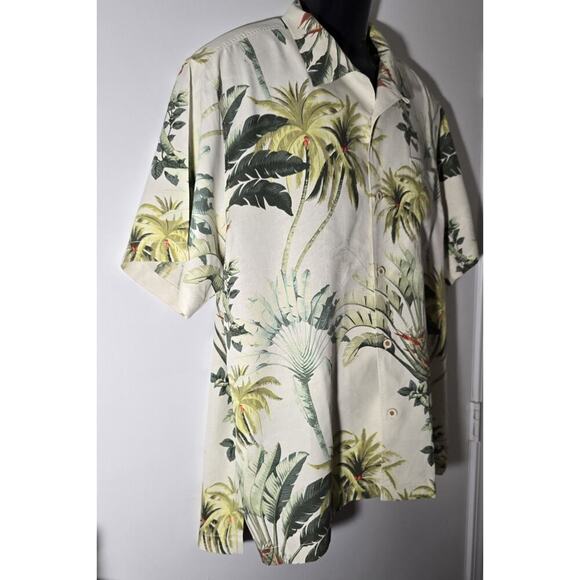 MENS VINTAGE TOMMY BAHAMA HAWAIIAN SHIRT SILK Bird of Paradise Palms L - Picture 4 of 11